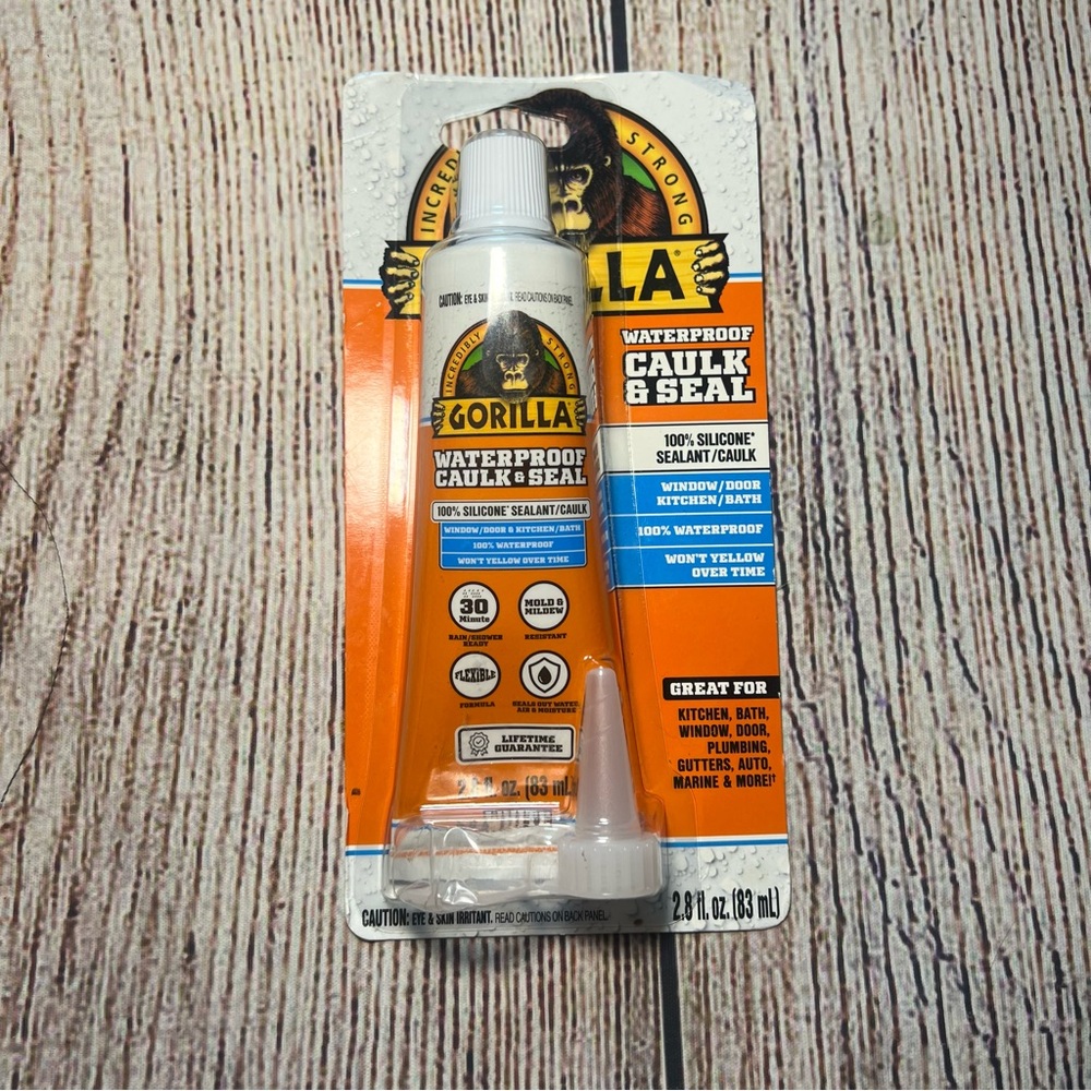 Gorilla Waterproof Caulk & Seal Silicone Sealant 2.8oz‎ Squeeze Tube Pack of 1